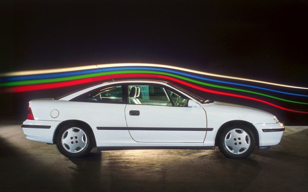 Opel abre al público su planta de Rüsselsheim para celebrar su 125 aniversario 2 Motor16 1989 Opel Calibra Motor16