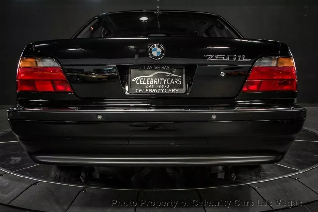 2002 BMW 750iL Tupac 18 Motor16
