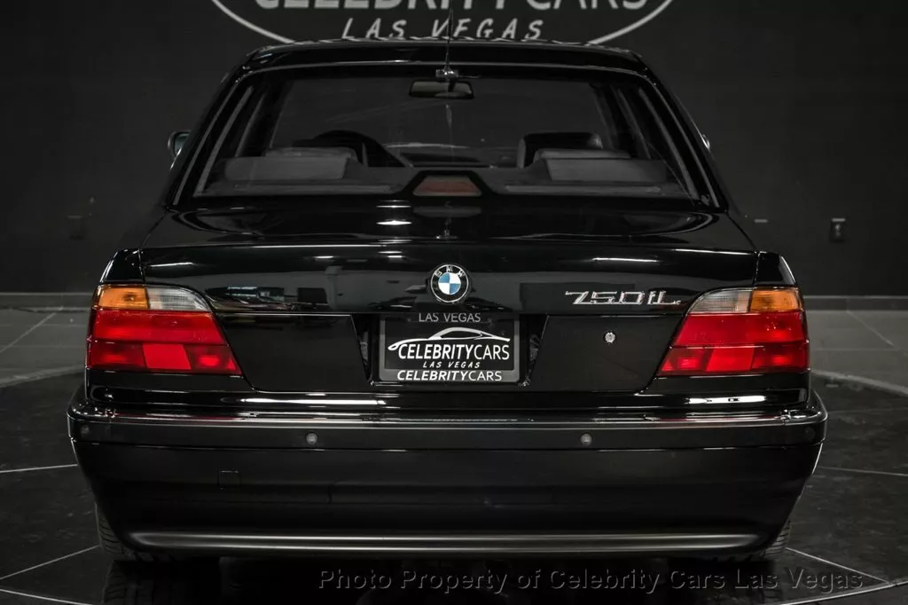 2002 BMW 750iL Tupac 5 Motor16