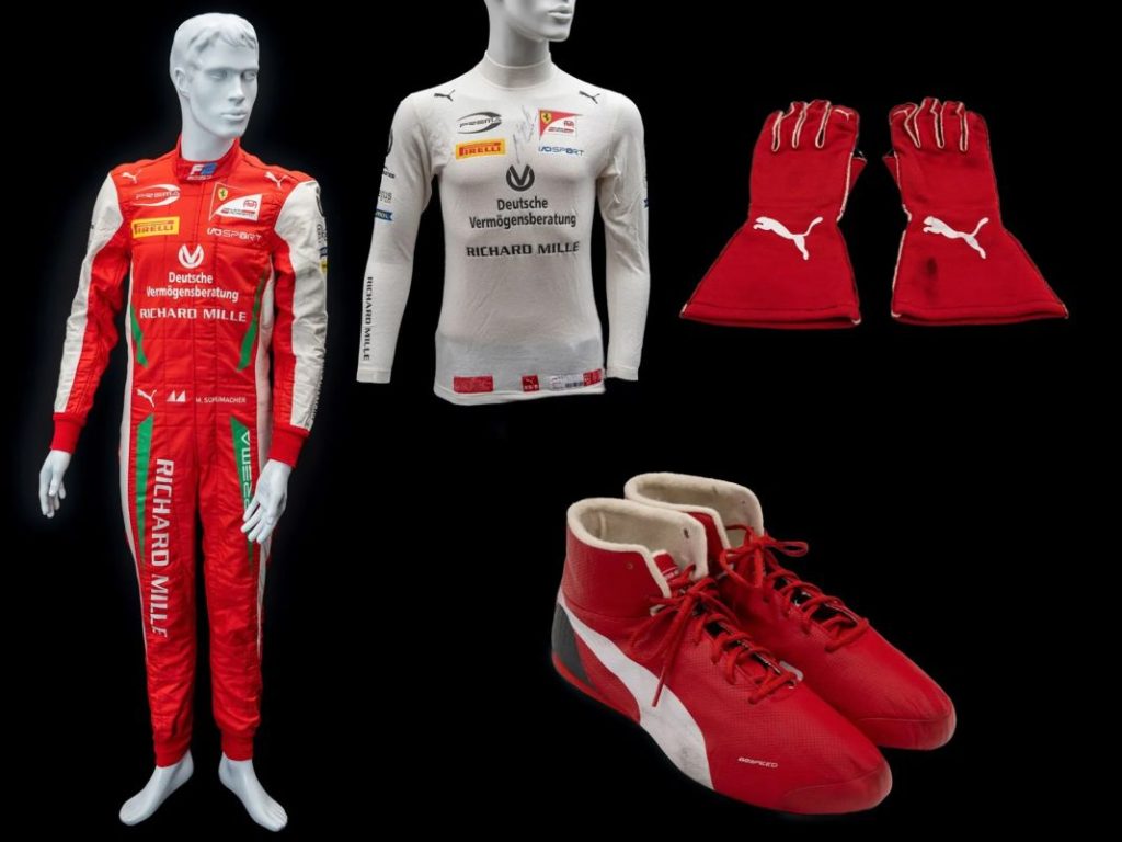 Los recuerdos de Michael Schumacher a subasta: cascos, guantes, monos de carreras y mucho más 1 Motor16 2019 Mick Schumacher Scuderia Ferrari Formula 2 Puma Racing Traje y accesorios Motor16