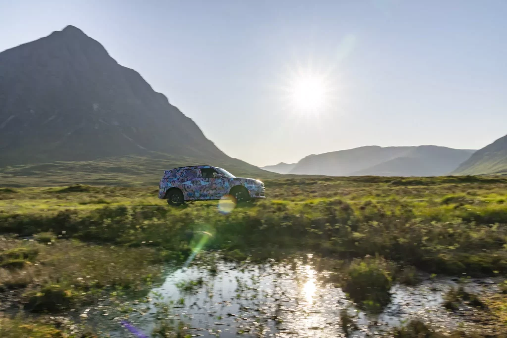 El futuro Mini Countryman también será el más aventurero de la historia 7 Motor16 2023 MINI Countryman Teaser Scotish Highlands 3 Motor16
