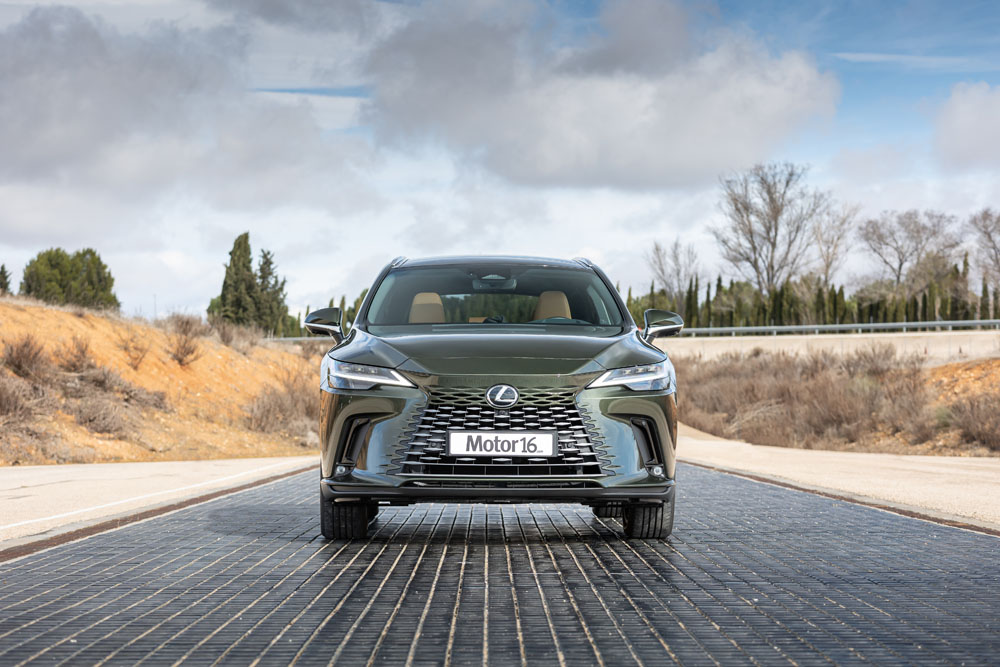 2023 Prueba Lexus RX450h 1 Motor16