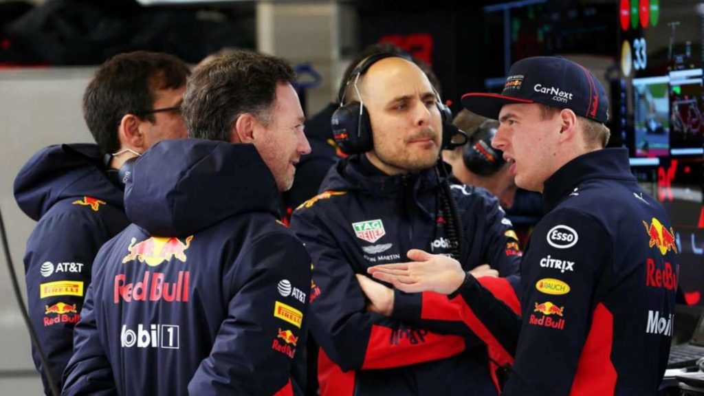 El 'Jason Sthatam' de Red Bull encargado de poner firme a Max Verstappen 3 Motor16 2023 Max Verstappen y GianPiero Lambese. Imagen.