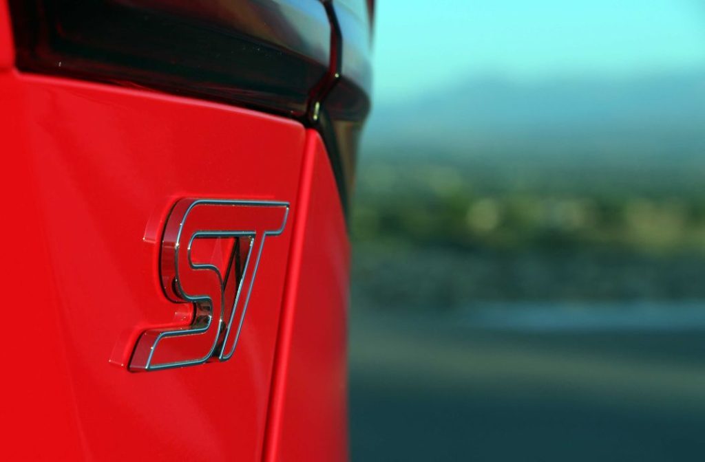 Prueba del Ford Focus ST 2.3 EcoBoost: Un compacto deportivo para el día a día 26 Motor16 830A1346b Motor16