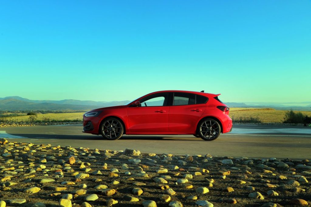 Prueba del Ford Focus ST 2.3 EcoBoost: Un compacto deportivo para el día a día 7 Motor16 830A1356b Motor16