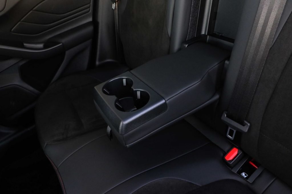 Prueba del Ford Focus ST 2.3 EcoBoost: Un compacto deportivo para el día a día 23 Motor16 830A1395b Motor16