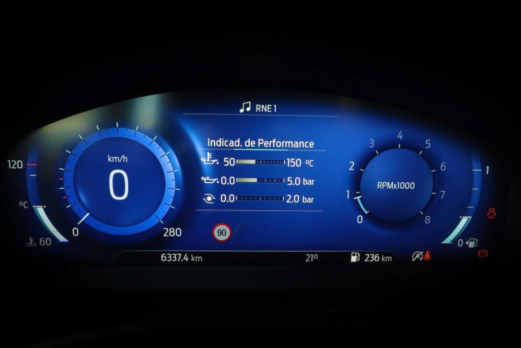 Prueba del Ford Focus ST 2.3 EcoBoost: Un compacto deportivo para el día a día 20 Motor16 830A1405b Motor16