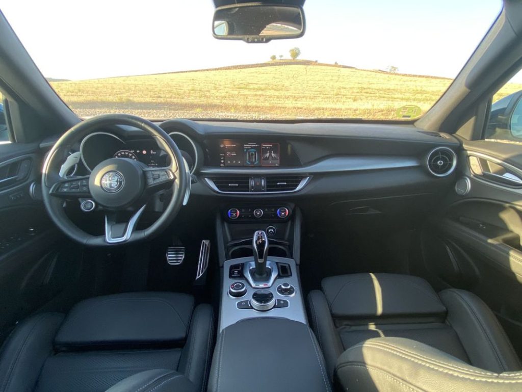 Probamos el Alfa Stelvio 2.2 diésel: con el aire de la vieja escuela 2 Motor16 ALFA ROMEO STELVIO 11 Motor16