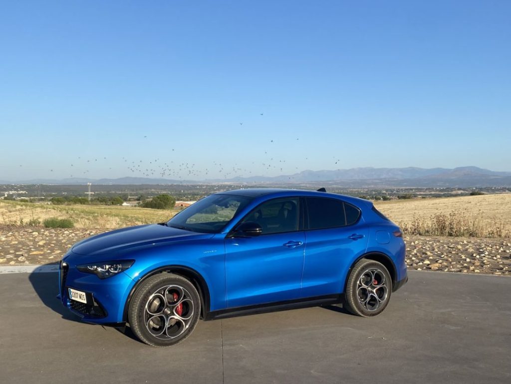 Probamos el Alfa Stelvio 2.2 diésel: con el aire de la vieja escuela 16 Motor16 ALFA ROMEO STELVIO 3 Motor16
