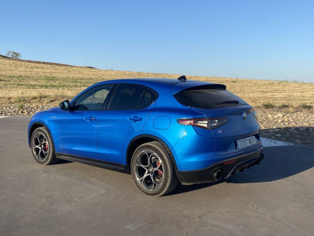Probamos el Alfa Stelvio 2.2 diésel: con el aire de la vieja escuela 1 Motor16 ALFA ROMEO STELVIO 6 Motor16