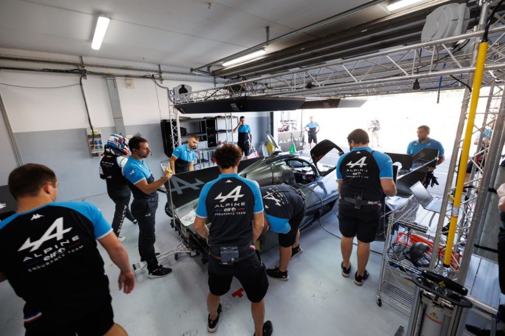 El Alpine A424 definitivo para Le Mans ya rueda en circuito 58 Motor16 Alpine A424 Paul Ricard 11 Motor16