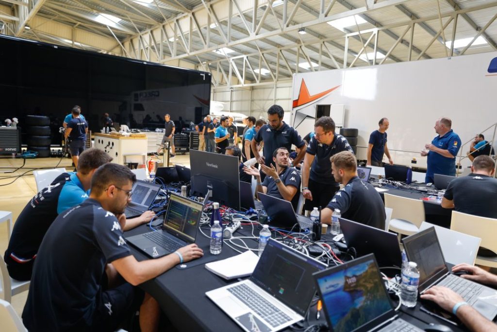 El Alpine A424 definitivo para Le Mans ya rueda en circuito 64 Motor16 Alpine A424 Paul Ricard 5 Motor16