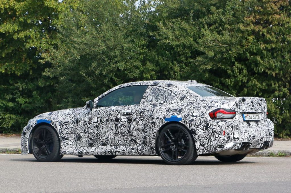 BMW M2 CS 10 Motor16
