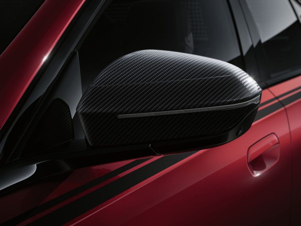 Ya es posible personalizar los nuevos BMW Serie 5 e i5 con los accesorios BMW M Performance 18 Motor16 BMW Serie 5 M Performance Parts 15 Motor16