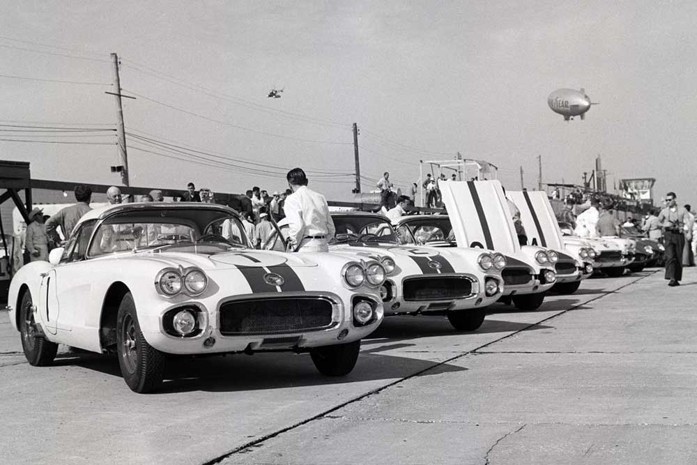 El Chevrolet Corvette celebra su 70.º cumpleaños en Laguna Seca 5 Motor16 Chevrolet Corvette 1956 Racing Photo Credit Claude Haycraft Courtesy Of Bill Warner Archives Motor16
