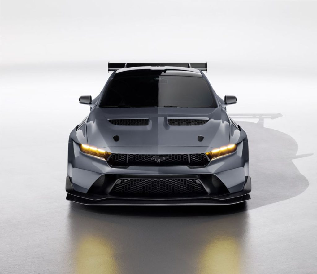 Ford Mustang GTD, el coche con el que quieren 'hacer sudar' a Porsche, Aston Martin o Mercedes 8 Motor16 FORD MUSTANG GTD 5 Motor16