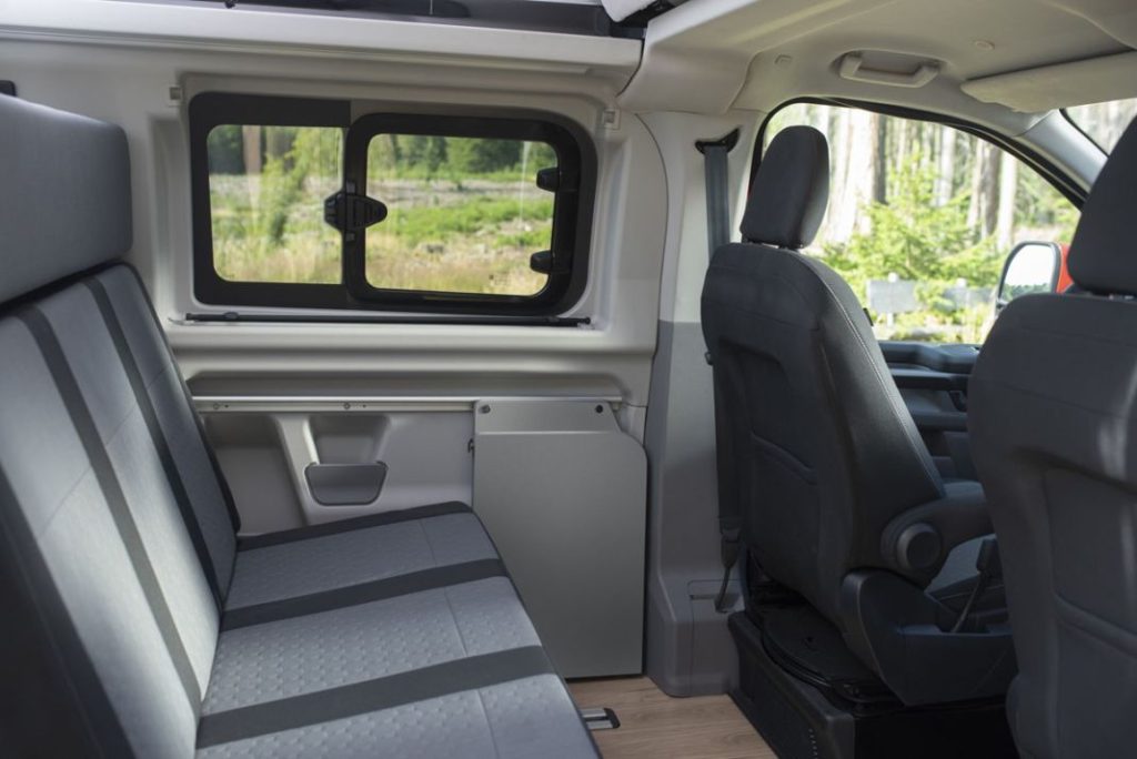 FORD TRANSIT CUSTOM NUGGET 4 Motor16