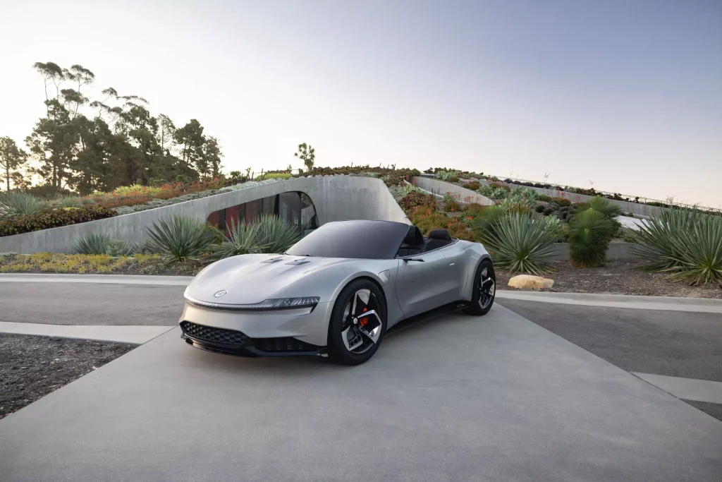Fisker Ronin EV: el Tesla Roadster -aunque aún no está en el mercado- ya tiene rival 9 Motor16 Fisker Ronin 7 2048x1366 1 Motor16