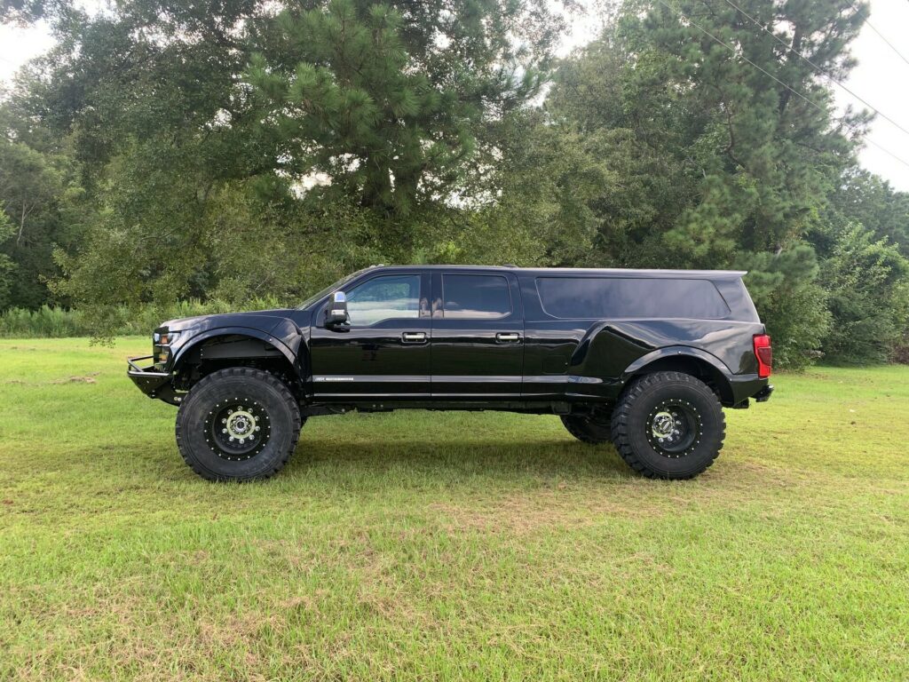 Ford F 250 10 plazas 4 Motor16