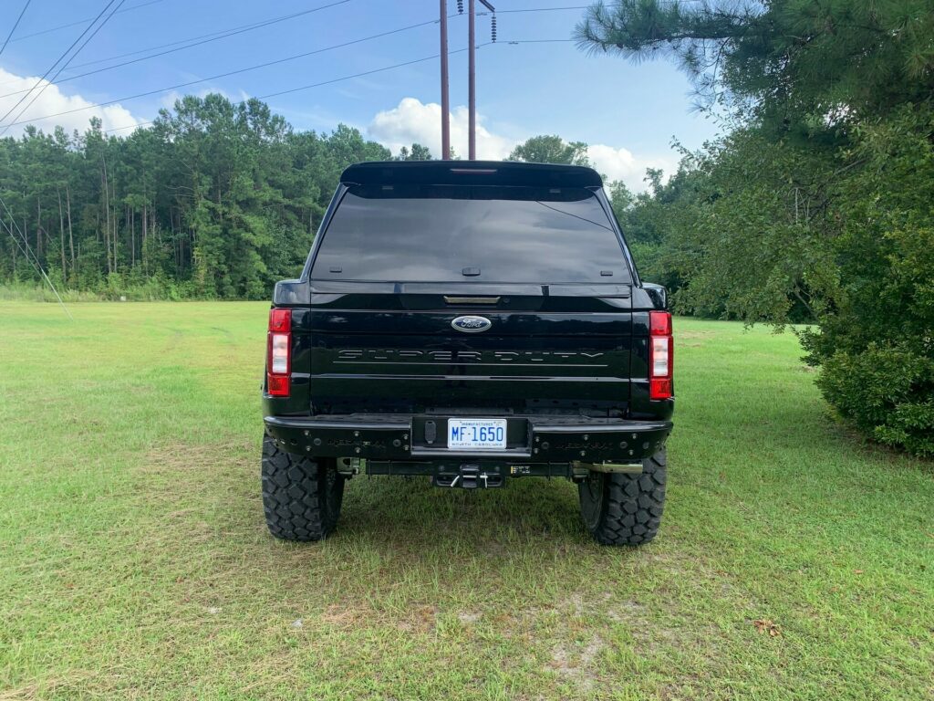Ford F 250 10 plazas 6 Motor16