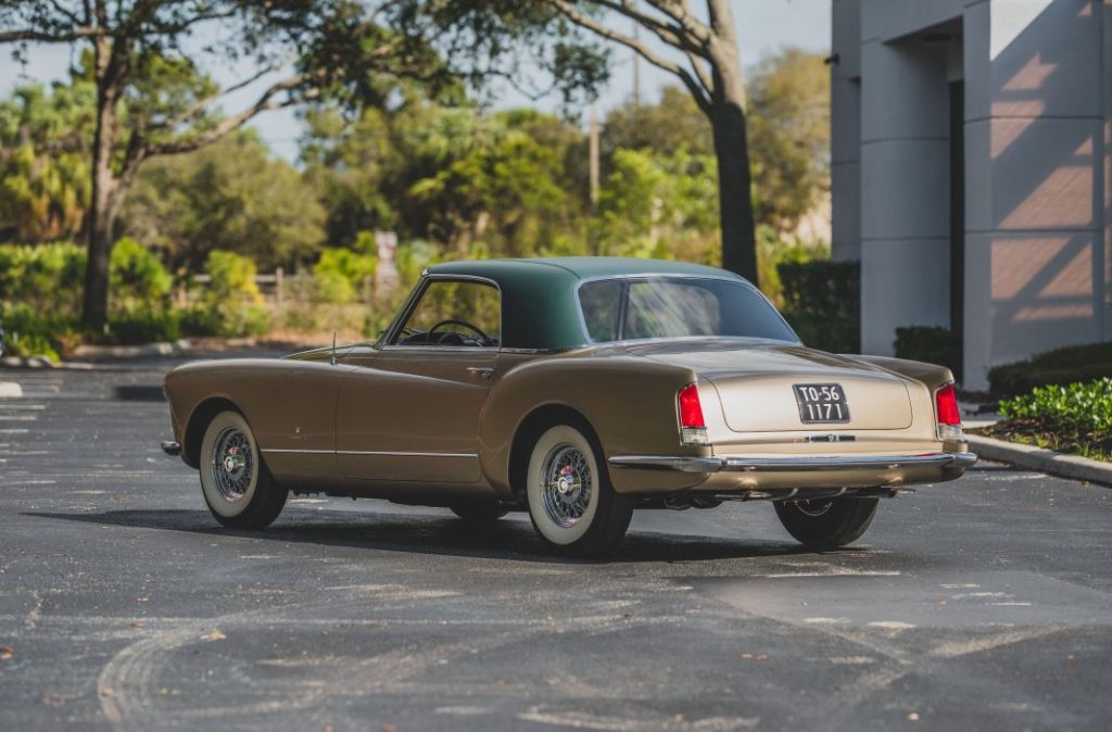 Gianni Agnelli Chrysler 300B Coupe Speciale Boano 2 Motor16