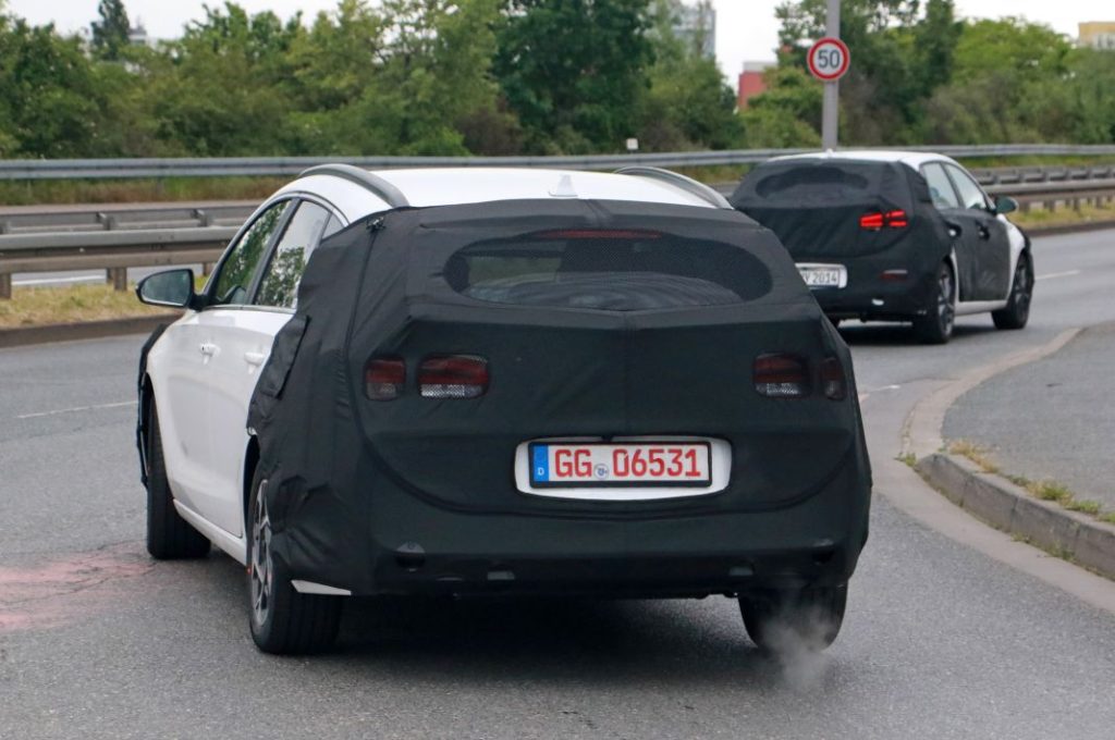 Este es el Hyundai i30 familiar, que será renovado en 2024 19 Motor16 Hyundai i30 Wagon facelift 18 Motor16