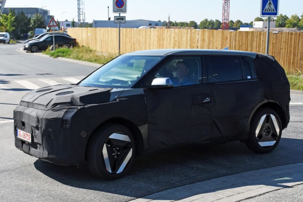 KIA EV4 9 Motor16