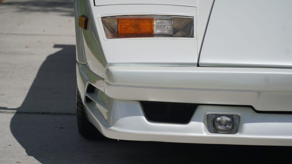 Conviértete en “el lobo de Wall Street” con este Lamborghini Countach 25th Anniversary 31 Motor16 Lamborghini Countach 25th Anniversary 10 Motor16