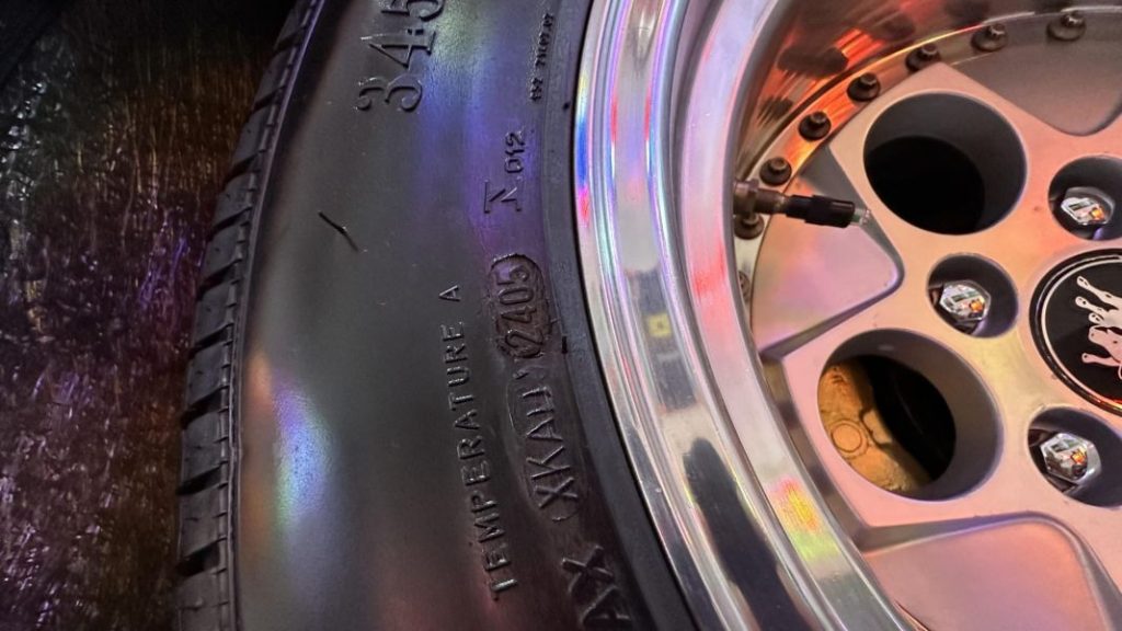 Conviértete en “el lobo de Wall Street” con este Lamborghini Countach 25th Anniversary 28 Motor16 Lamborghini Countach 25th Anniversary 12 Motor16