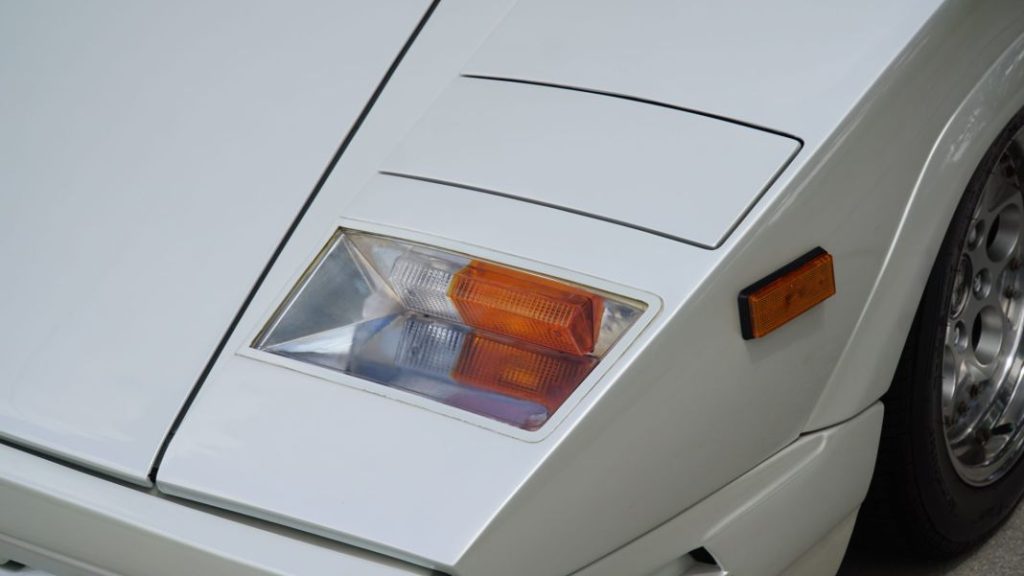 Conviértete en “el lobo de Wall Street” con este Lamborghini Countach 25th Anniversary 27 Motor16 Lamborghini Countach 25th Anniversary 12 Motor16