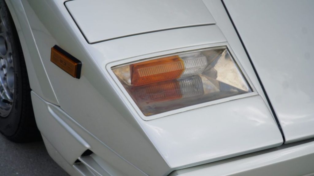 Conviértete en “el lobo de Wall Street” con este Lamborghini Countach 25th Anniversary 26 Motor16 Lamborghini Countach 25th Anniversary 13 Motor16