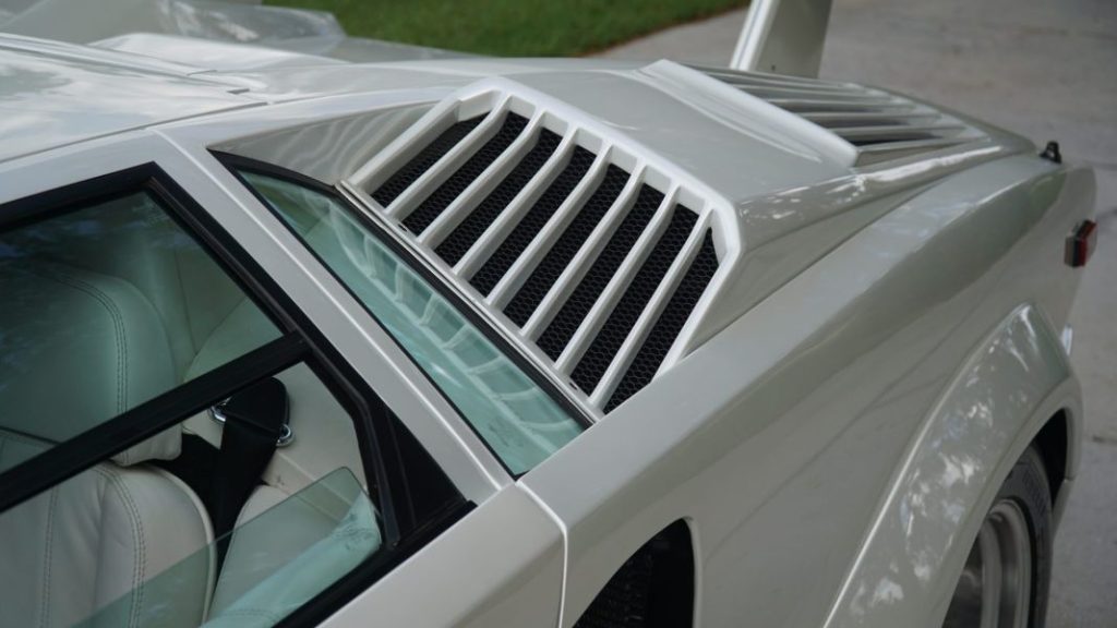 Conviértete en “el lobo de Wall Street” con este Lamborghini Countach 25th Anniversary 25 Motor16 Lamborghini Countach 25th Anniversary 14 Motor16