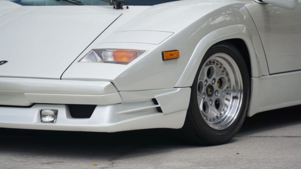 Conviértete en “el lobo de Wall Street” con este Lamborghini Countach 25th Anniversary 24 Motor16 Lamborghini Countach 25th Anniversary 16 Motor16