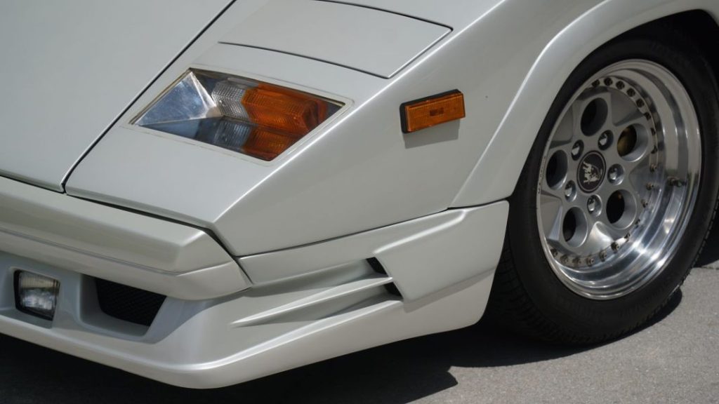 Conviértete en “el lobo de Wall Street” con este Lamborghini Countach 25th Anniversary 22 Motor16 Lamborghini Countach 25th Anniversary 18 Motor16