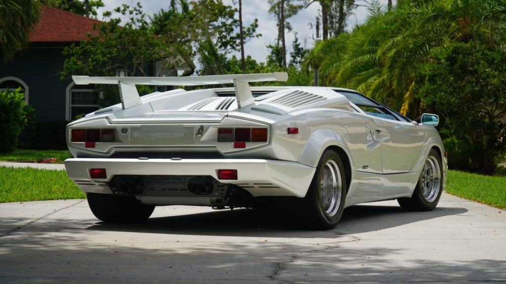 Conviértete en “el lobo de Wall Street” con este Lamborghini Countach 25th Anniversary 21 Motor16 Lamborghini Countach 25th Anniversary 19 Motor16