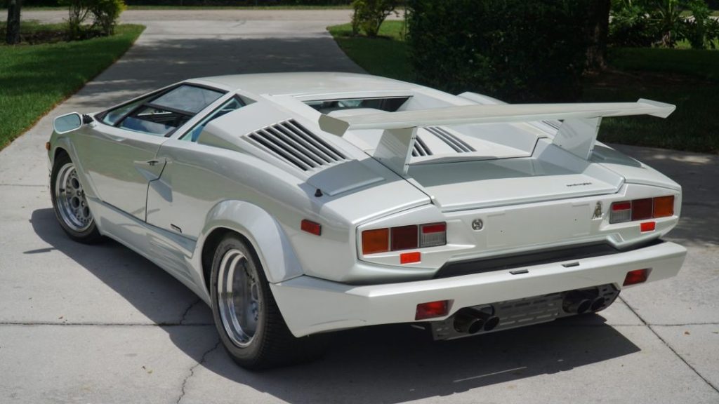 Conviértete en “el lobo de Wall Street” con este Lamborghini Countach 25th Anniversary 13 Motor16 Lamborghini Countach 25th Anniversary 28 Motor16