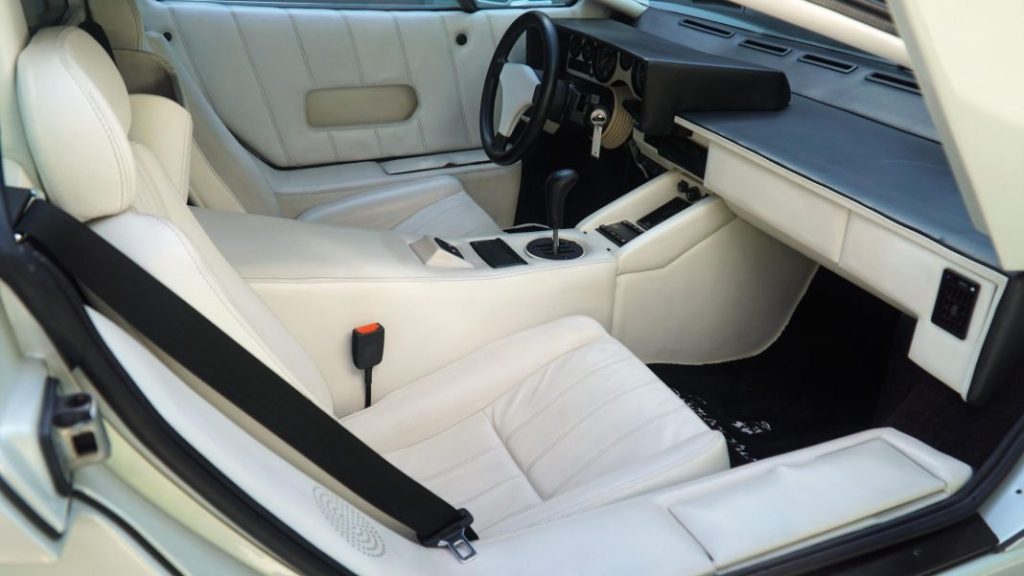 Conviértete en “el lobo de Wall Street” con este Lamborghini Countach 25th Anniversary 2 Motor16 Lamborghini Countach 25th Anniversary 3 Motor16