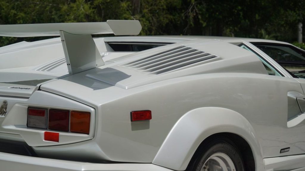 Conviértete en “el lobo de Wall Street” con este Lamborghini Countach 25th Anniversary 11 Motor16 Lamborghini Countach 25th Anniversary 31 Motor16