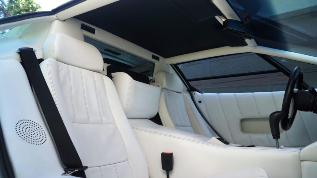 Conviértete en “el lobo de Wall Street” con este Lamborghini Countach 25th Anniversary 41 Motor16 Lamborghini Countach 25th Anniversary 5 Motor16