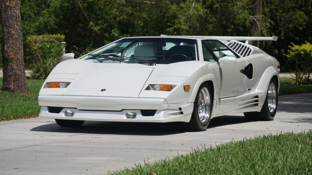 Conviértete en “el lobo de Wall Street” con este Lamborghini Countach 25th Anniversary 37 Motor16 Lamborghini Countach 25th Anniversary 7 Motor16