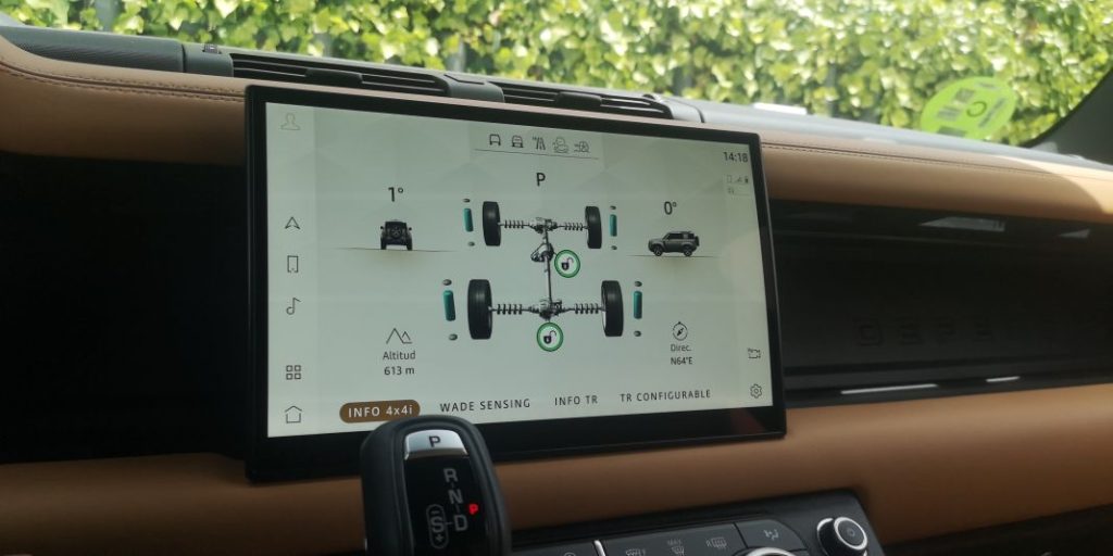 Prueba del Land Rover Defender 90 V8. Una bestia anda suelta 13 Motor16 Land Rover Defender 90 V8 12 Motor16