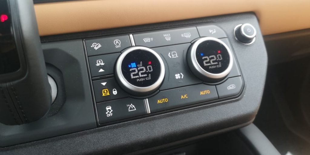 Prueba del Land Rover Defender 90 V8. Una bestia anda suelta 24 Motor16 Land Rover Defender 90 V8 26 Motor16