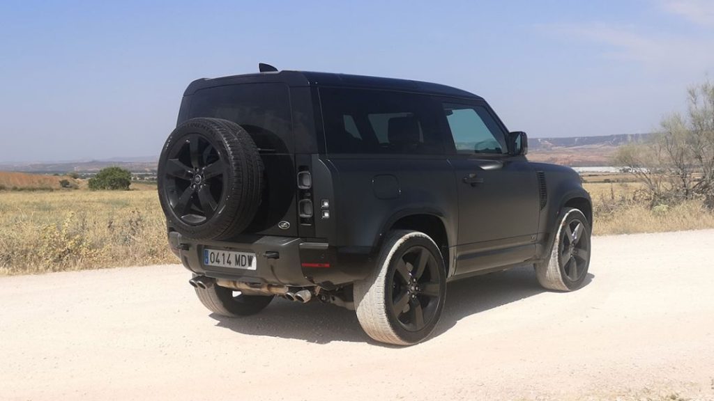 Prueba del Land Rover Defender 90 V8. Una bestia anda suelta 3 Motor16 Land Rover Defender 90 V8 (9)