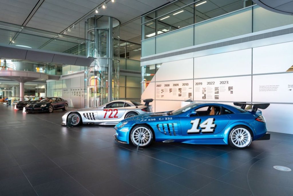 MERCEDES BENZ SLR MCLAREN ANIVERSARIO 4 Motor16