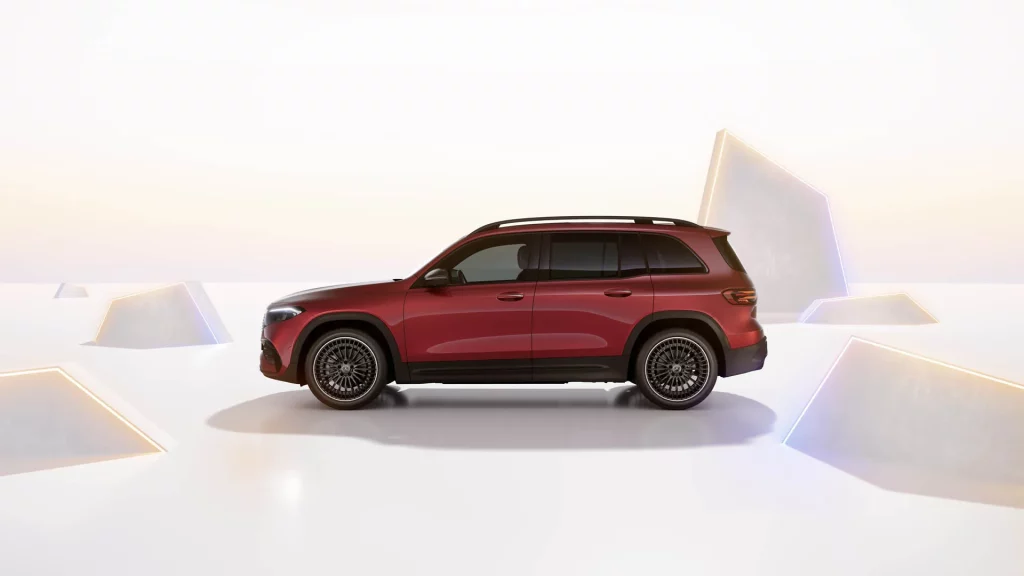El Mercedes EQB cambia de cara... y algo más 17 Motor16 MERCEDES EQB 2024 14 Motor16