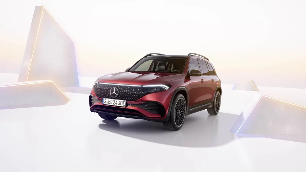 El Mercedes EQB cambia de cara... y algo más 18 Motor16 MERCEDES EQB 2024 15 Motor16
