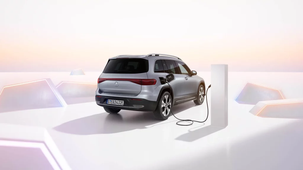El Mercedes EQB cambia de cara... y algo más 2 Motor16 MERCEDES EQB 2024 24 Motor16
