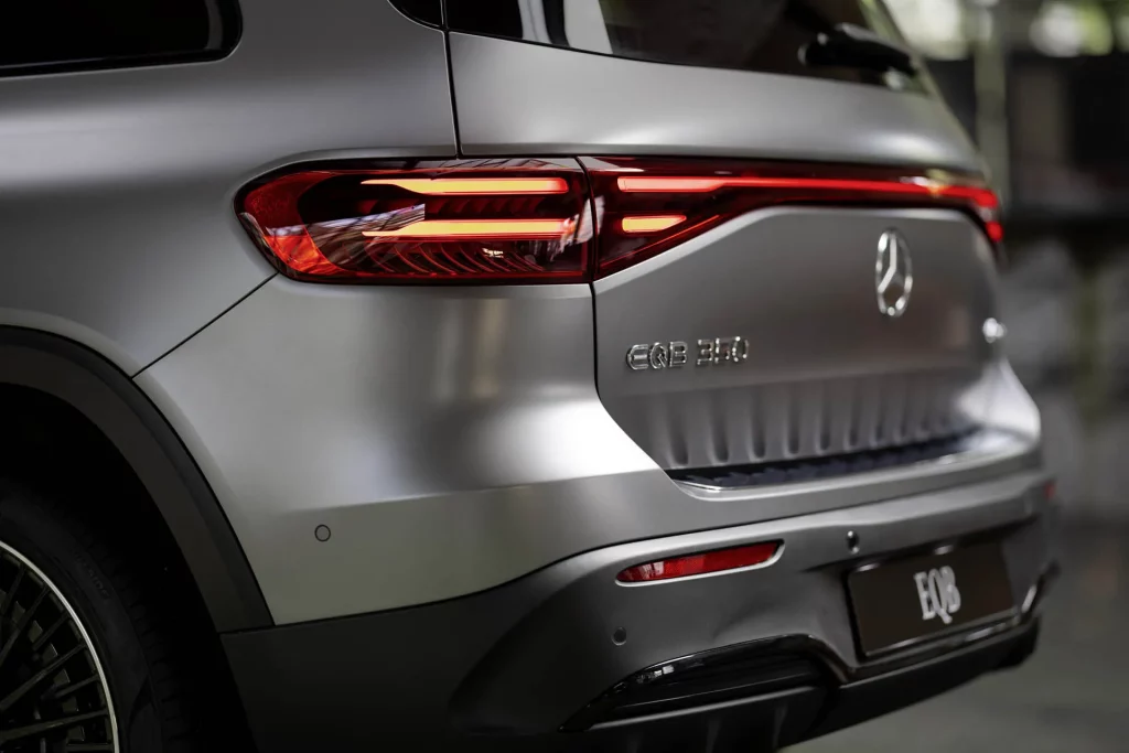 El Mercedes EQB cambia de cara... y algo más 6 Motor16 MERCEDES EQB 2024 3 Motor16