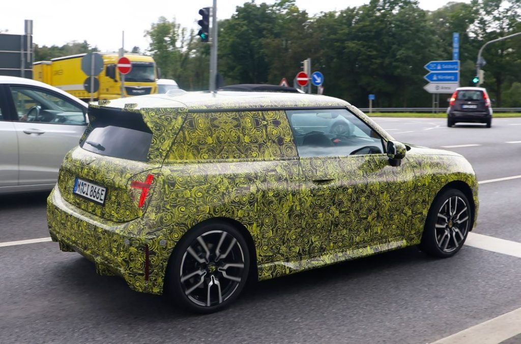Buenas noticias: parece que habrá un Mini John Cooper Works 100 % eléctrico 10 Motor16 MINI EV JCW 10 Motor16