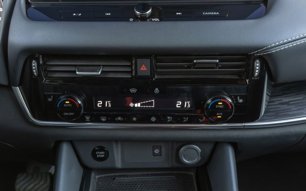 Nissan Qashqai E-Power vs Toyota C-HR 180H. Dos maneras de entender la hibridación 40 Motor16 Nissan Qashqai Toyota C HR comparativa 13 Motor16